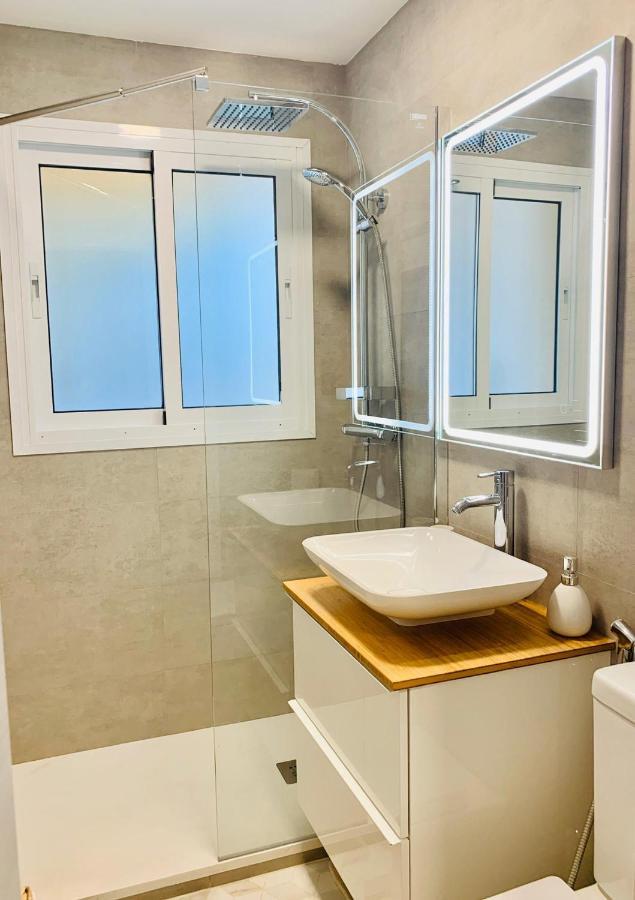 Shiny Studio With Pool & Carihuela Beach At 500M Torremolinos Eksteriør bilde