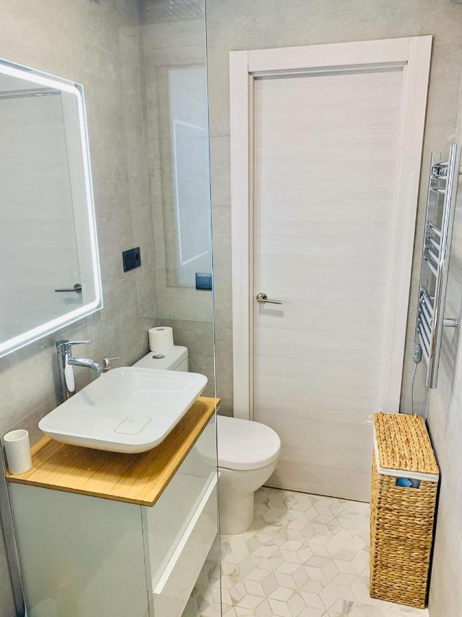 Shiny Studio With Pool & Carihuela Beach At 500M Torremolinos Eksteriør bilde